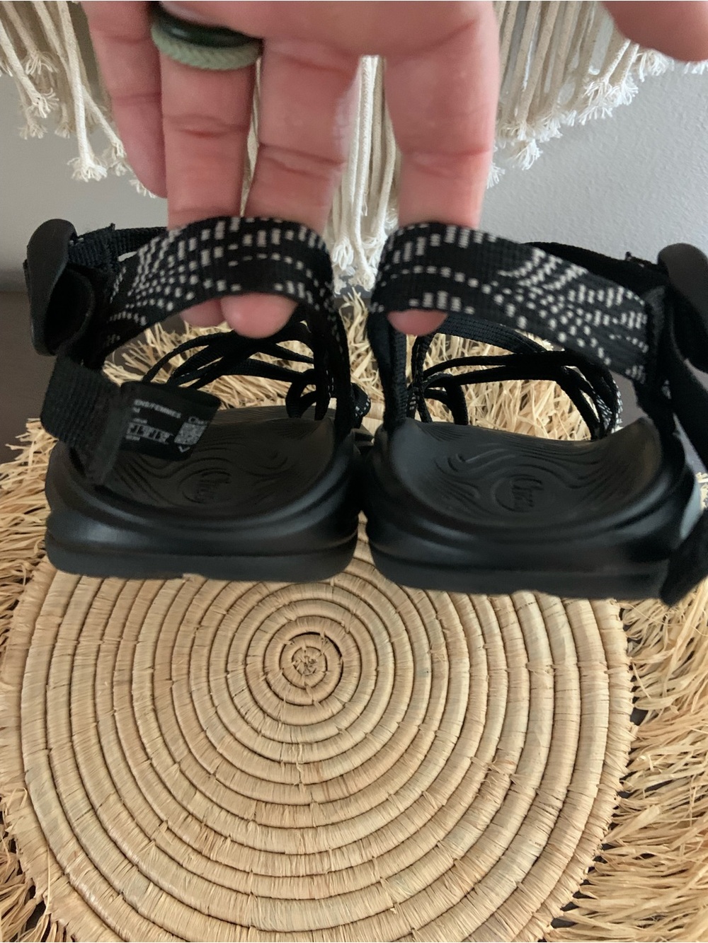 CHACO Women's Z/Volv X2 Sandals Black‎ White Size 7 - Picture 11 of 12